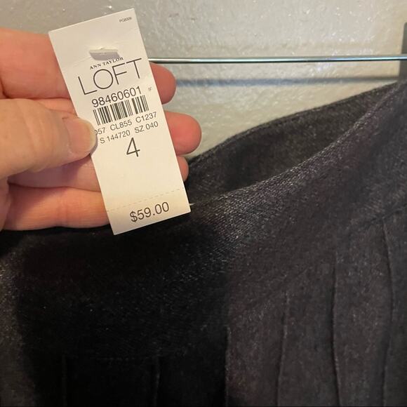 NWT Ann Taylor LOFT Grey Virgin Wool Pleated A-line Skirt w Cotton Lining Size 4 - Picture 5 of 11